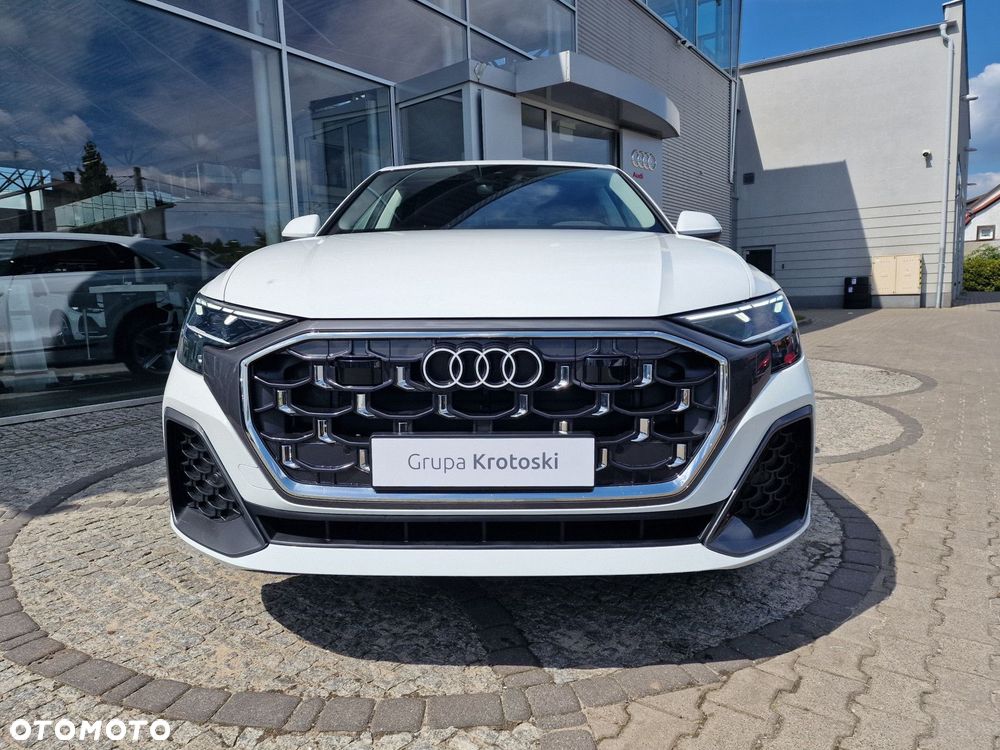 Audi Q8 - 2