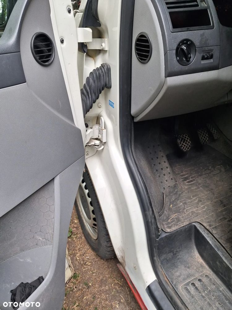 Volkswagen T5 - 8