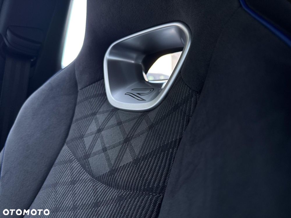 Volkswagen Passat Variant 2.0 TDI SCR R-Line DSG - 35