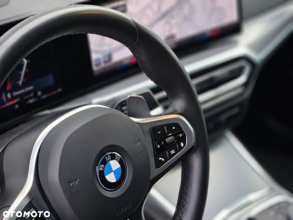 BMW Seria 3 320i xDrive M Sport - 22
