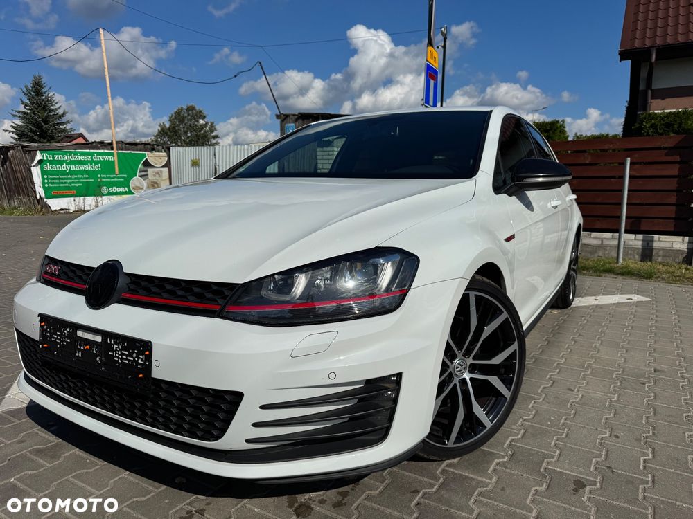 Volkswagen Golf GTI BlueMotion Technology - 2
