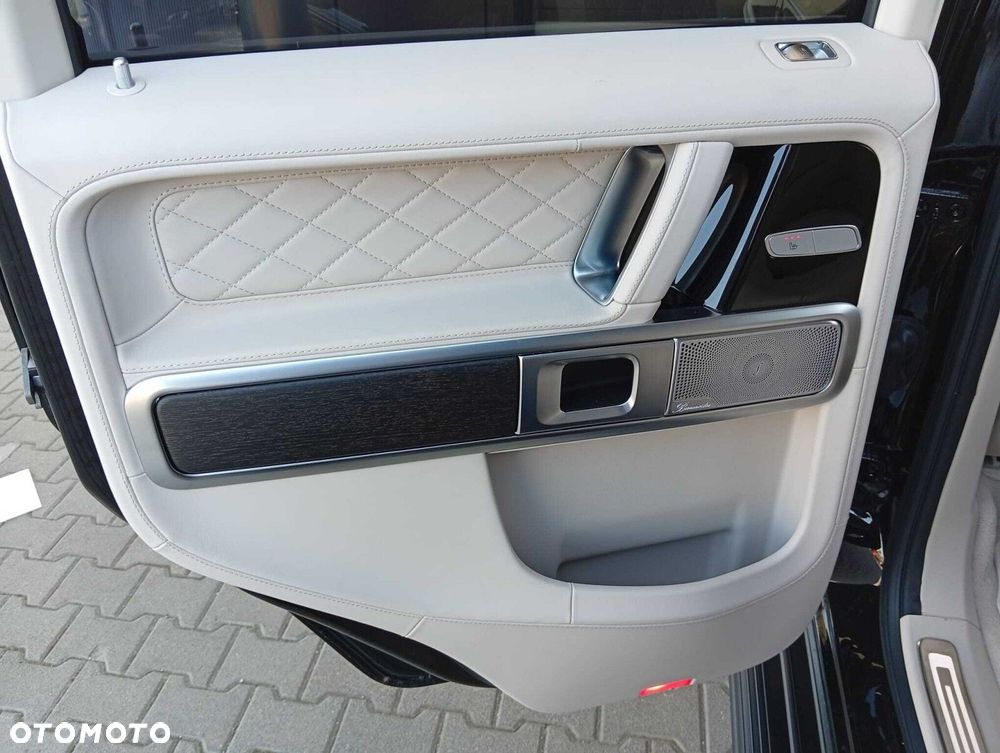 Mercedes-Benz Klasa G 450 d mHEV 9G-Tronic - 30