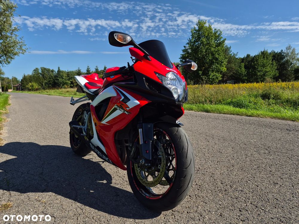 Suzuki GSX-R - 1