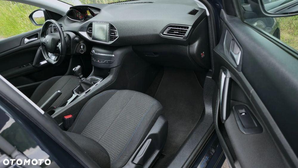 Peugeot 308 1.2 PureTech Active S&S - 24