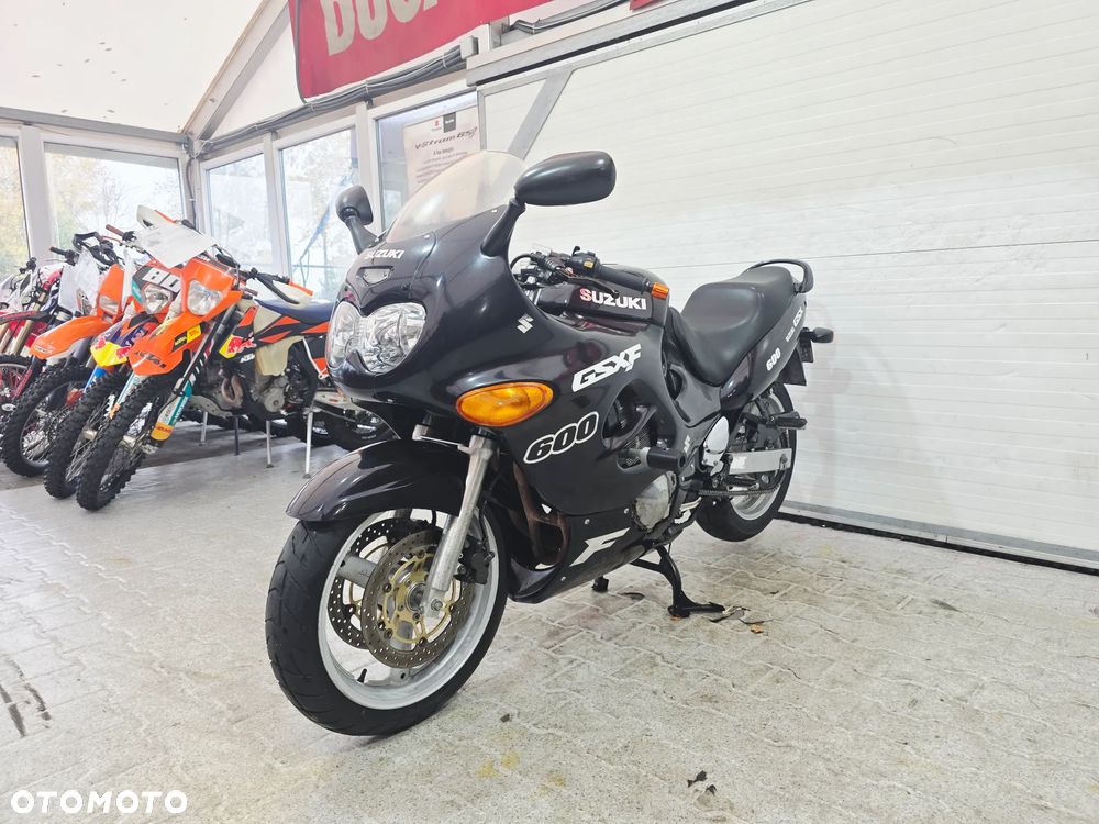 Suzuki GSX - 7