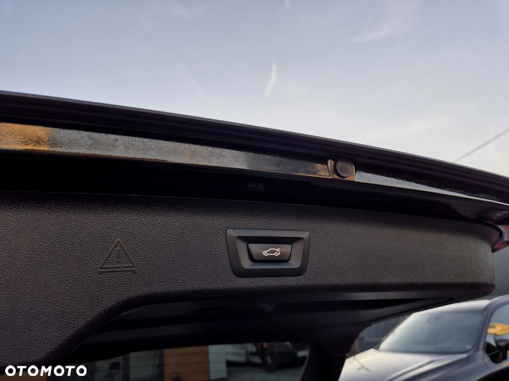 BMW Seria 5 ver-530e-xdrive-phev-m-sport - 27