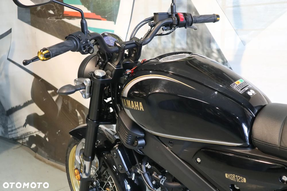 Yamaha XSR - 8