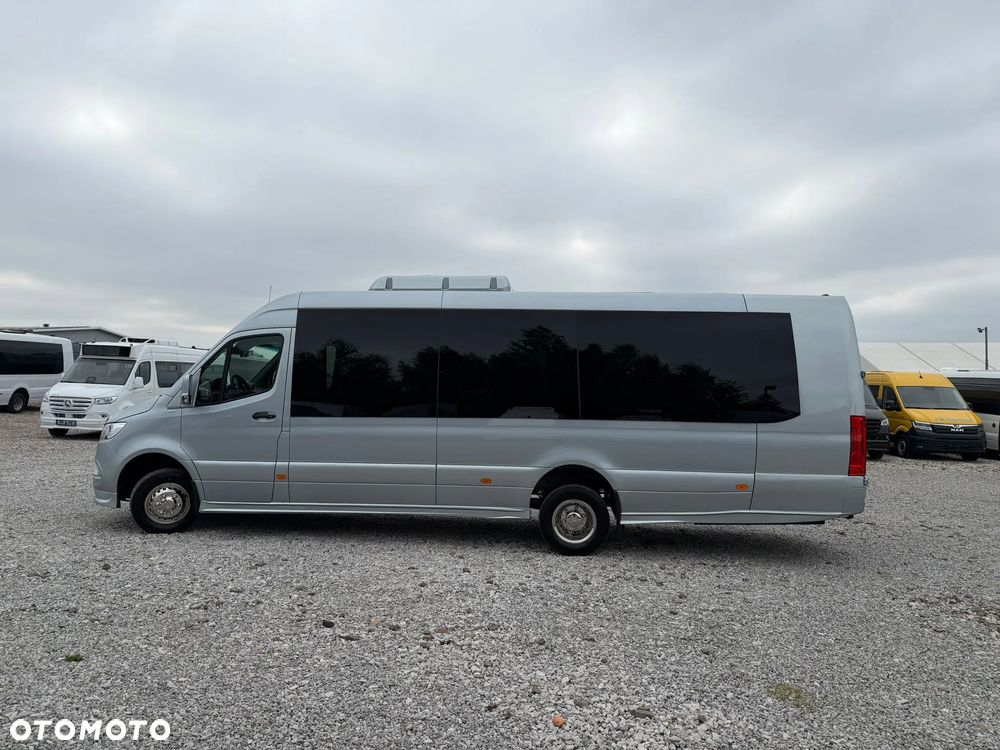 Mercedes-Benz Sprinter 519 - 9