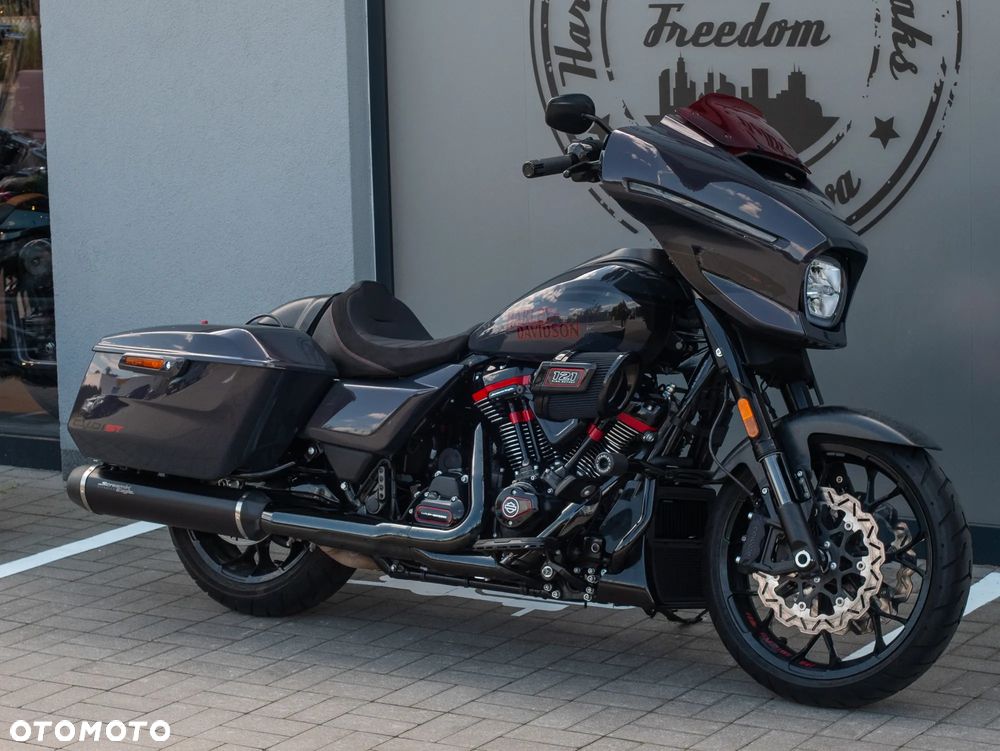 Harley-Davidson CVO Street Glide - 3