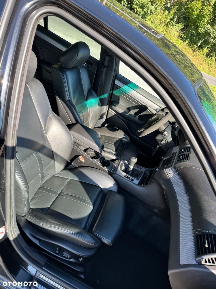 BMW Seria 3 330d Edition Sport - 18