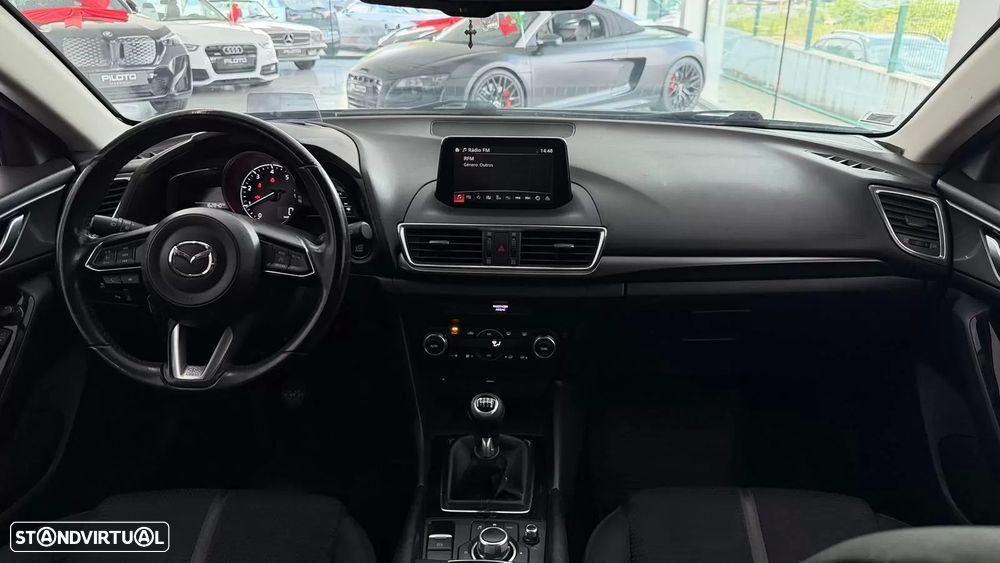 Mazda 3 Hatchback - 18