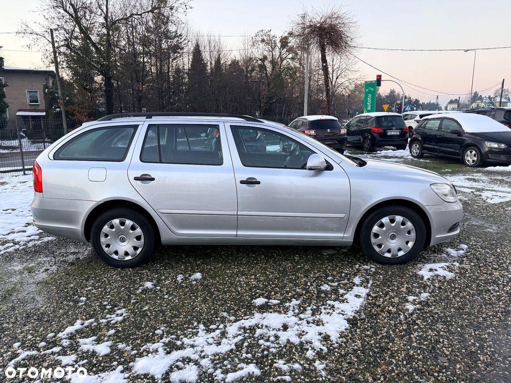 Skoda Octavia 1.6 TDI DPF Ambiente - 10