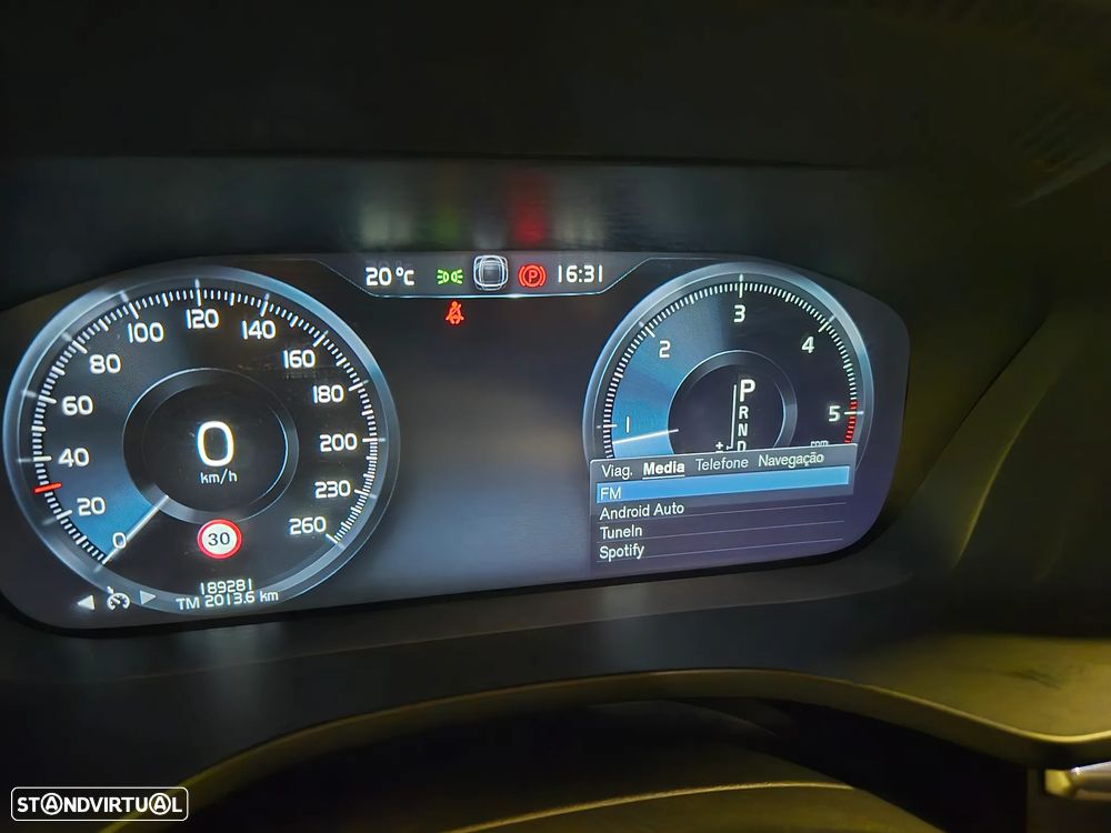 Volvo XC 60 2.0 D4 R-Design Geartronic - 27