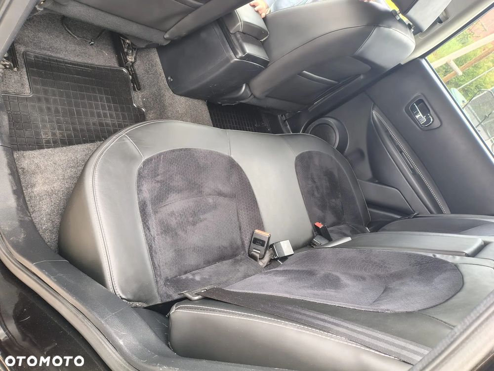 Nissan Qashqai 1.6 dCi DPF tekna - 6