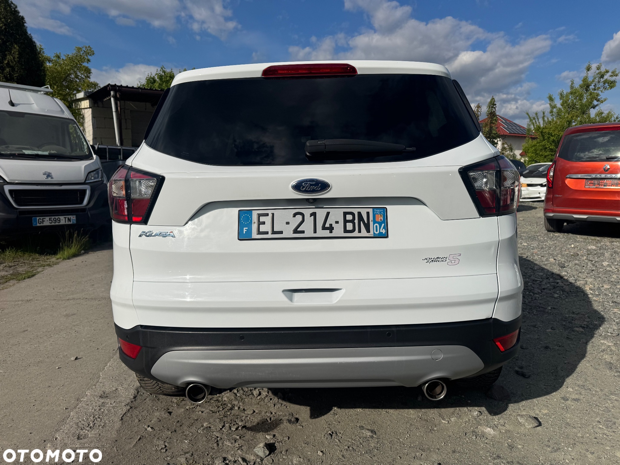 Ford Kuga - 24