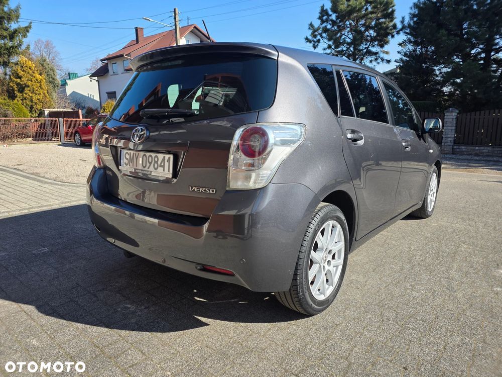 Toyota Verso 2.0 D-4D - 4