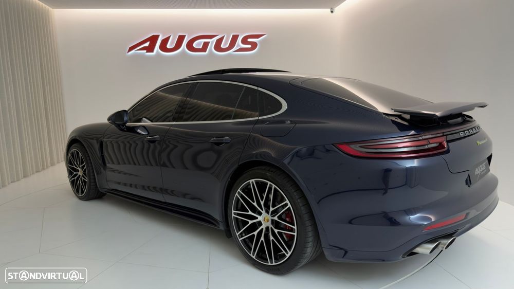 Porsche Panamera 4 E-Hybrid - 3