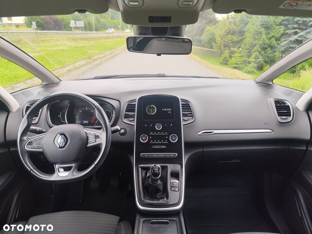 Renault Grand Scenic - 8
