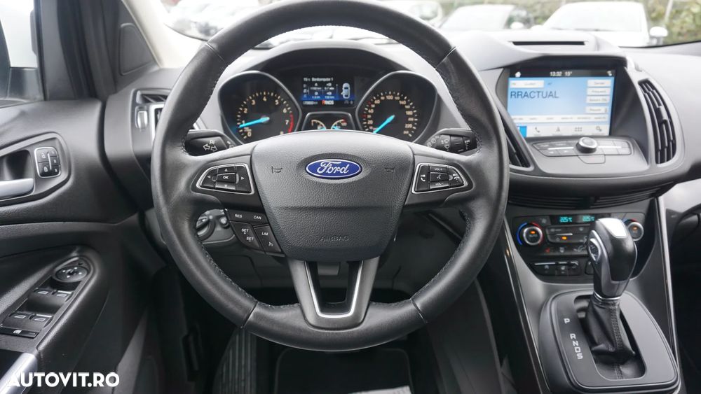 Ford Kuga 1.5 EcoBoost 4x4 Aut. Titanium - 17