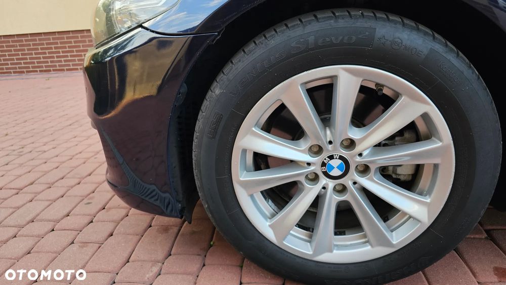 BMW Seria 5 528i xDrive Sport-Aut Luxury Line - 14