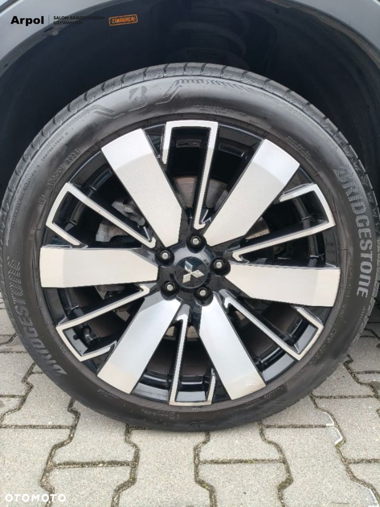 Mitsubishi Outlander - 33
