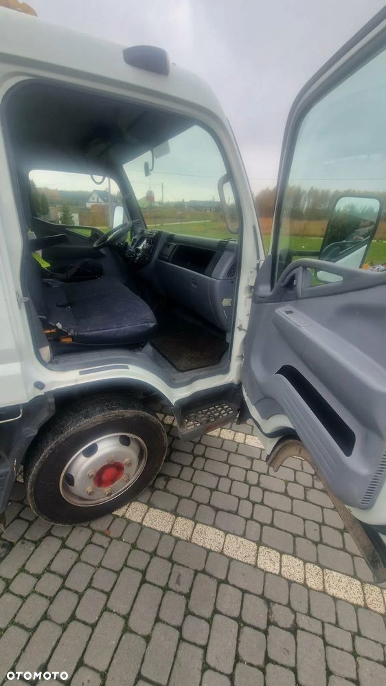 Mitsubishi Fuso FE85 CANTER - 8