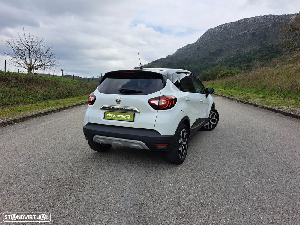 Renault Captur TCe 150 EDC GPF BOSE EDITION - 30