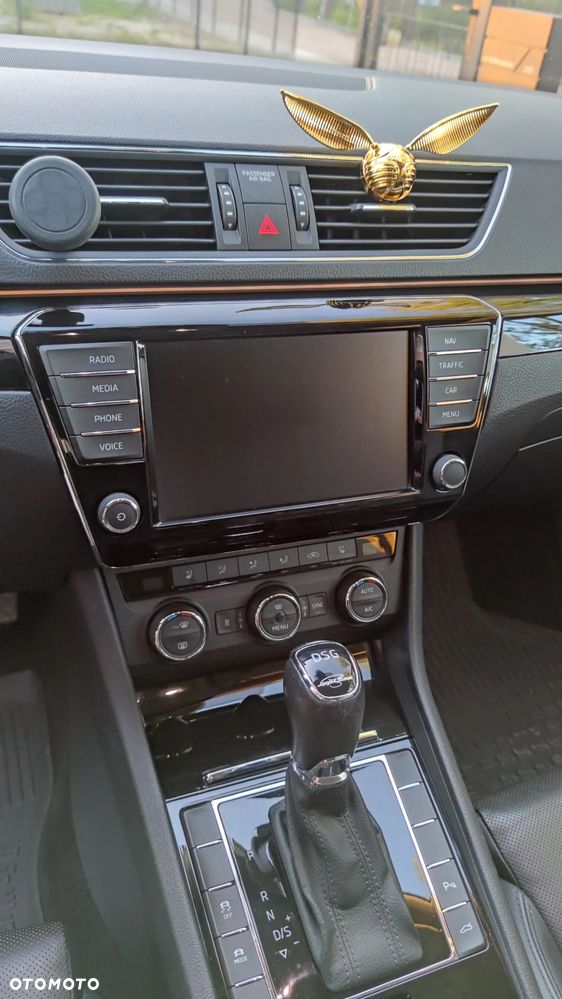 Skoda Superb 2.0 TSI 4x4 L&K DSG - 22