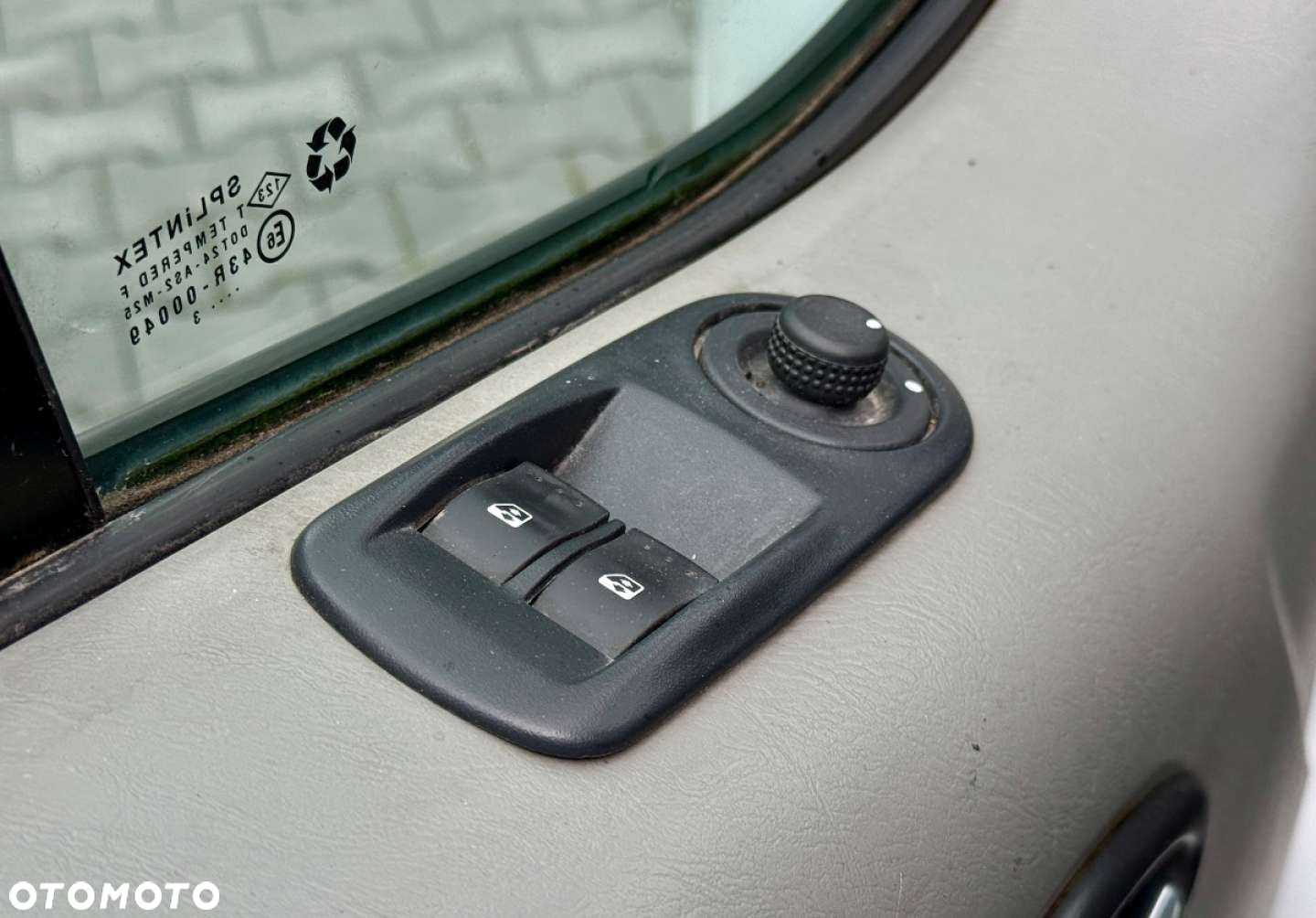 Opel Vivaro - 19