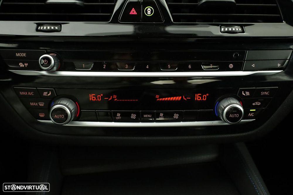 BMW 520 d Pack M Auto - 13