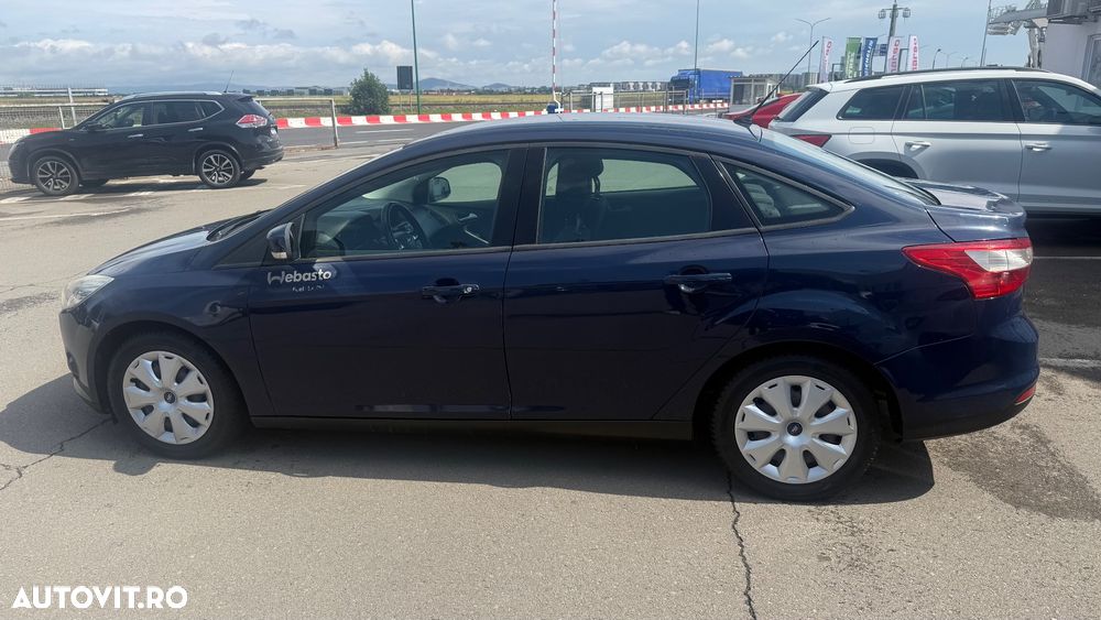 Ford Focus 1.6 TDCi DPF Ambiente - 5