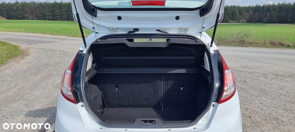 Ford Fiesta 1.0 EcoBoost mHEV Titanium - 24