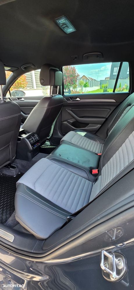 Volkswagen Passat 2.0 TDI DSG Comfortline - 25