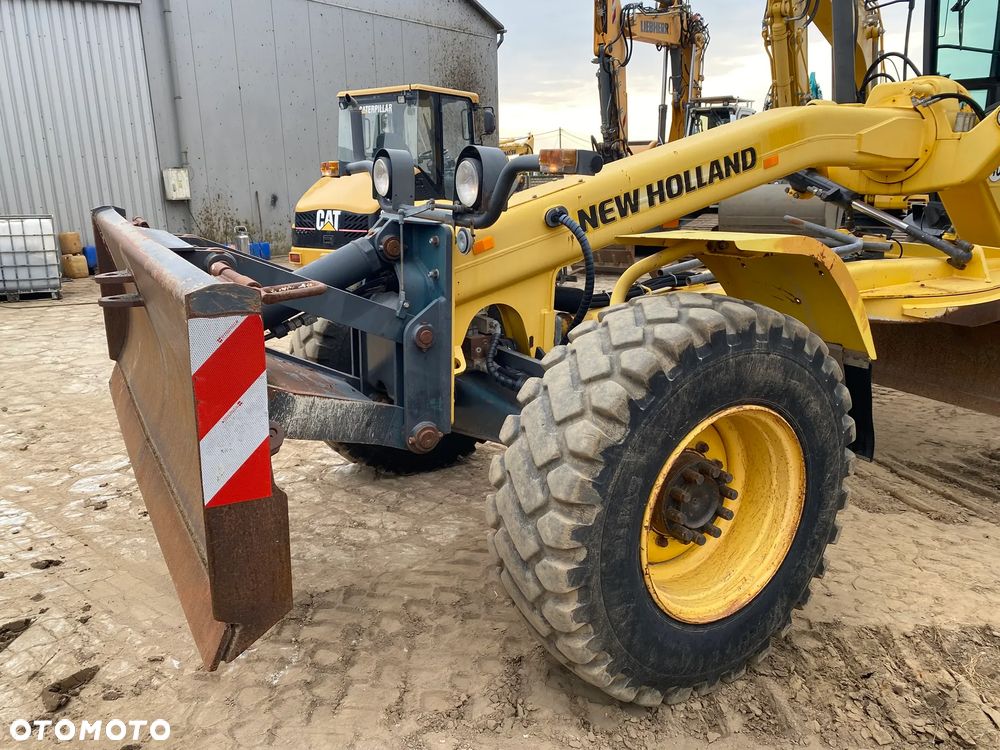 New Holland F156.7A, 10300 MTH, INSTALACJA DO NIWELACJI TRIMBLE 3D, Z NIEMIEC, NAPĘD 6X6, ZRYWAK, PRZEDNI PŁUG, - 24