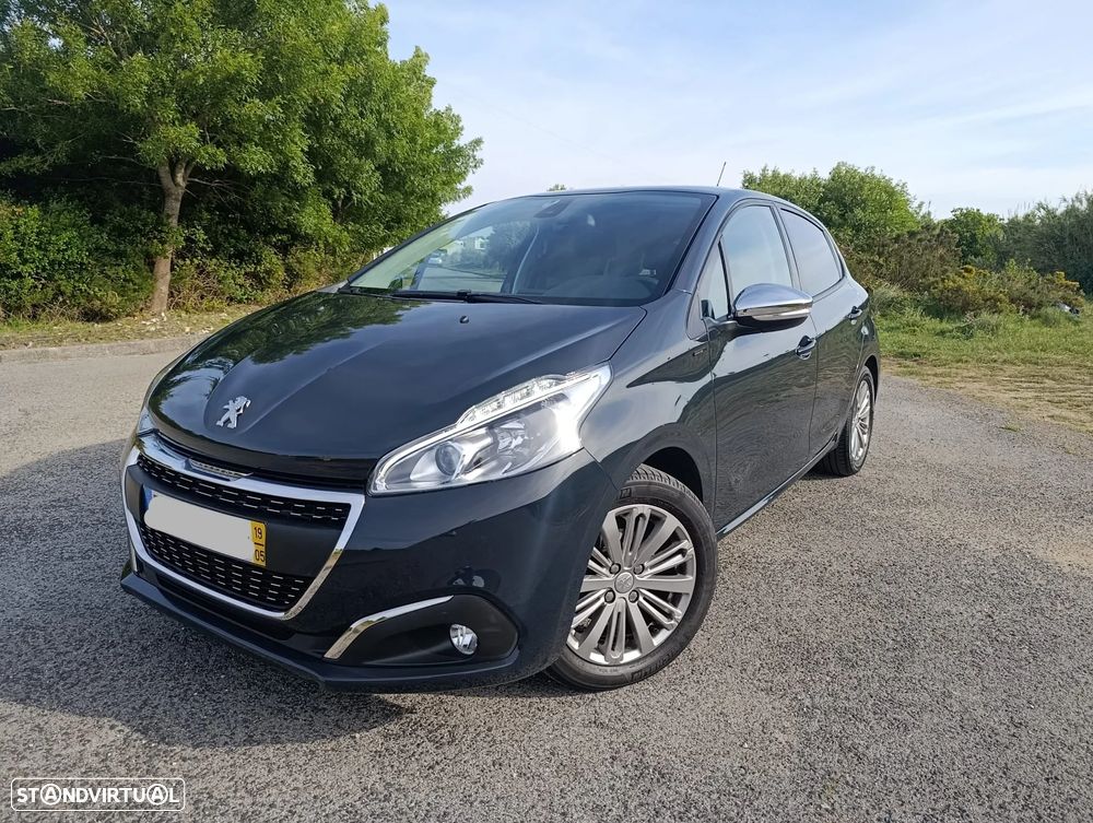 Peugeot 208 1.2 PureTech Signature EAT6 - 3