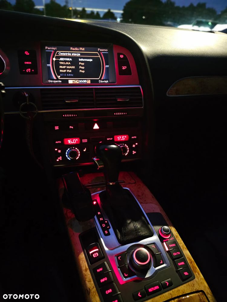 Audi A6 Avant 2.4 Multitronic - 12