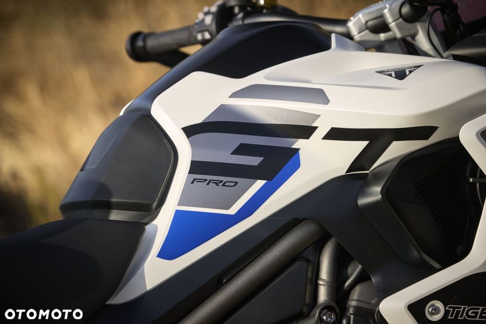 Triumph Tiger - 12