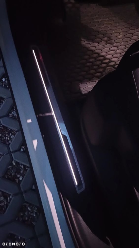 Volkswagen Tiguan 2.0 TDI SCR 4MOTION DSG Comfortline - 13