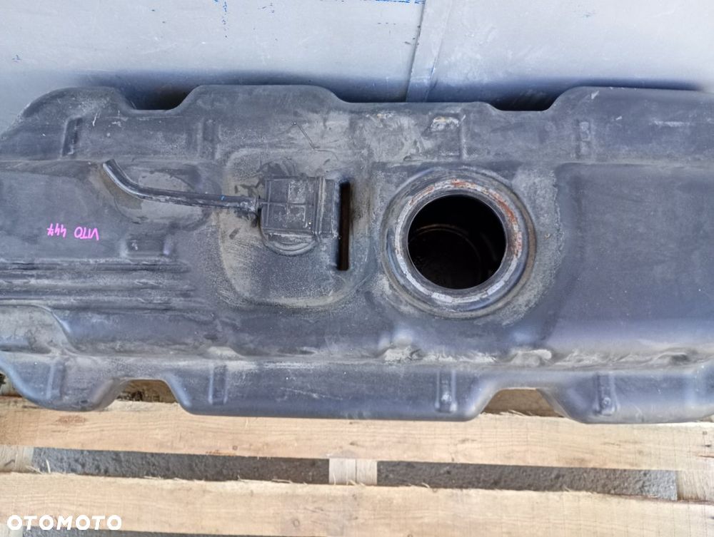 zbiornik paliwa bak mercedes vito w447 2019r 2.2 cdi A4474705500 A4474705600 - 4