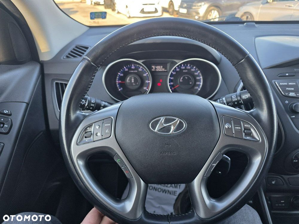 Hyundai ix35 1.6 2WD Fifa World Cup Edition - 23