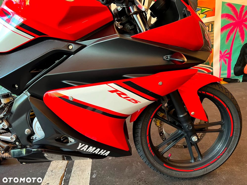 Yamaha YZF - 9