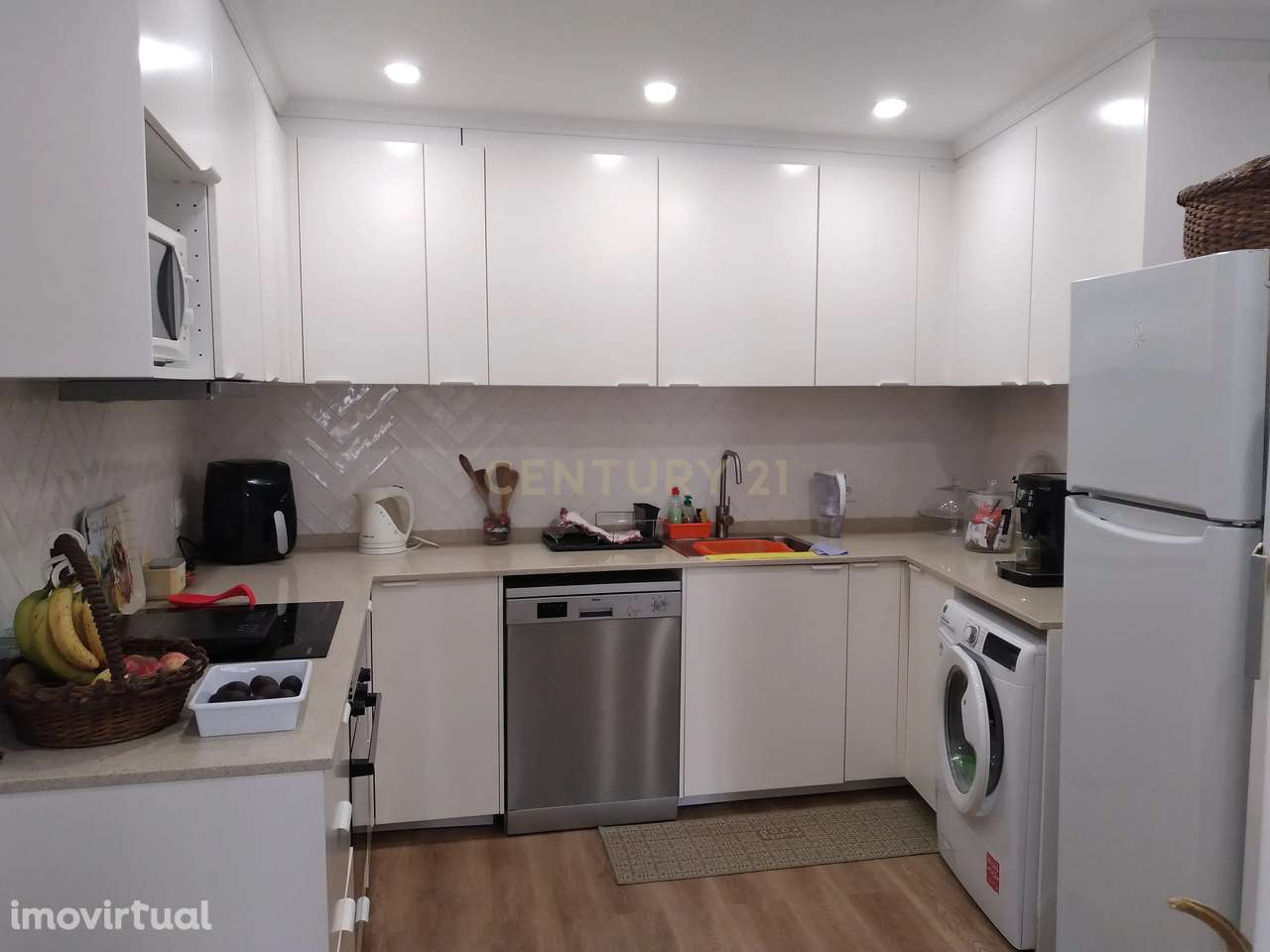 Moradia T2+1 em Alpriate - Vialonga - Grande imagem: 2/13