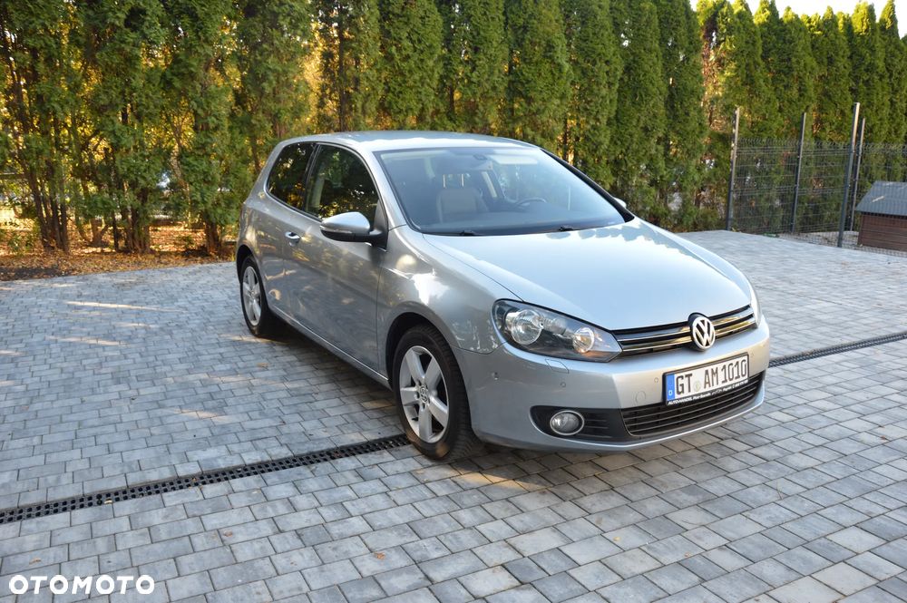 Volkswagen Golf 2010 photo 3