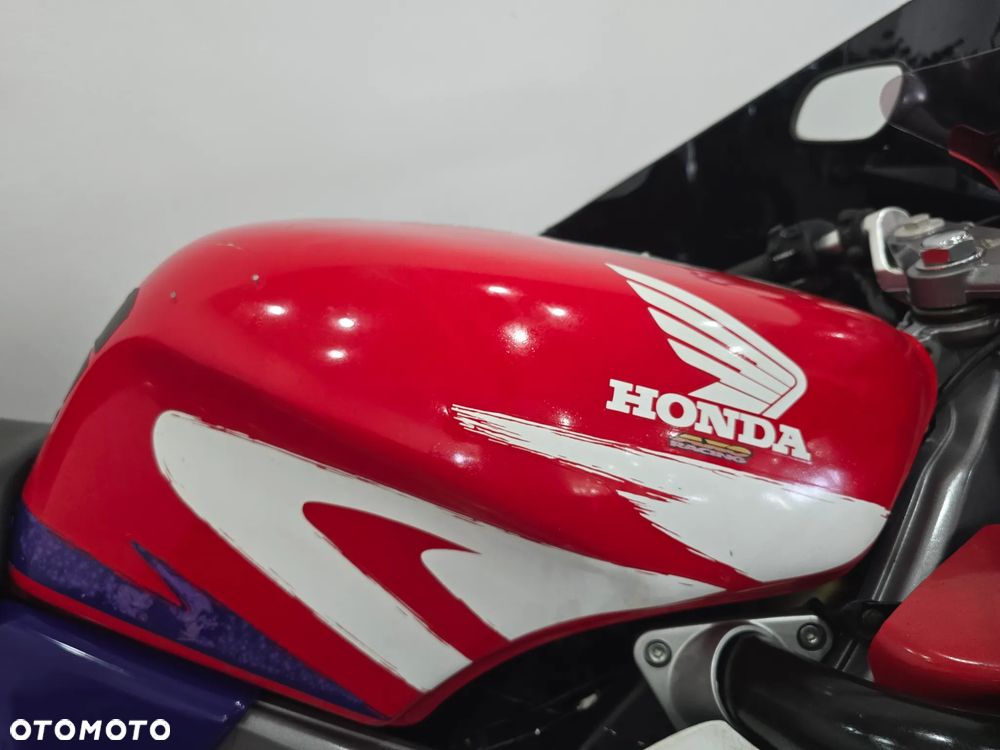Honda NSR - 19