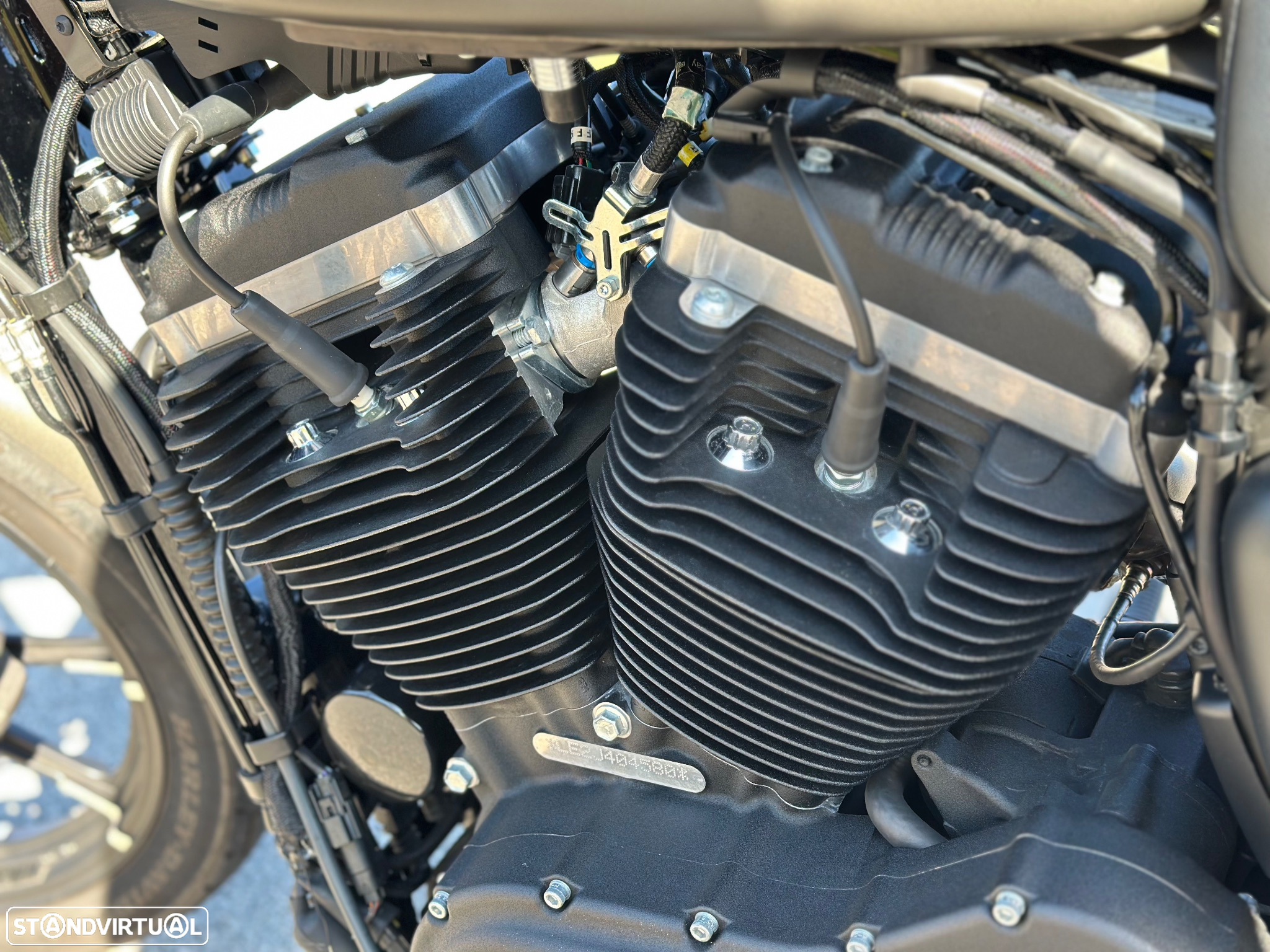 Harley-Davidson 883 Iron - 7
