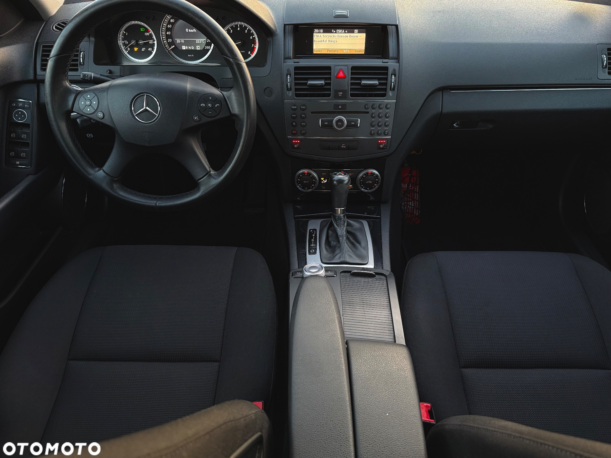 Mercedes-Benz Klasa C 180 T CGI Automatik BlueEFFICIENCY Avantgarde - 9