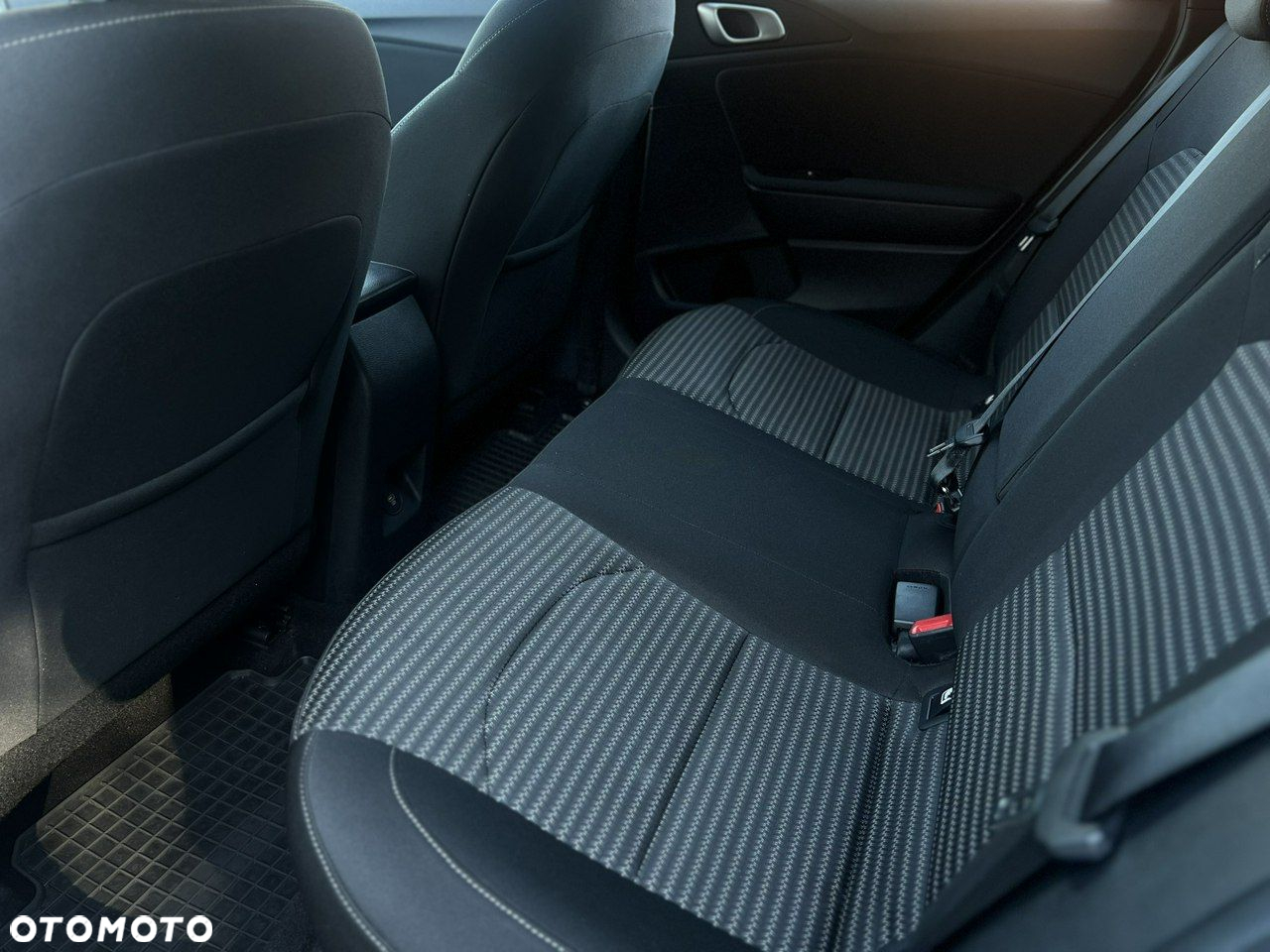 Kia Ceed 1.5 T-GDI M DCT - 39