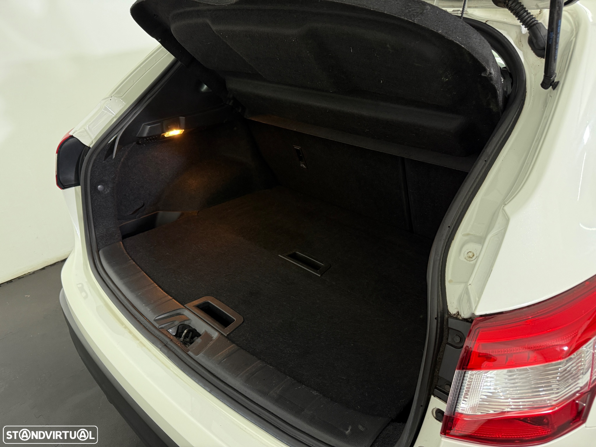 Nissan Qashqai 1.5 dCi Tekna - 27