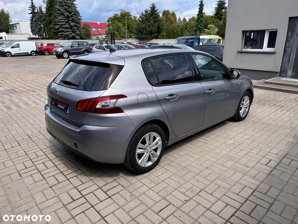 Peugeot 308 - 5