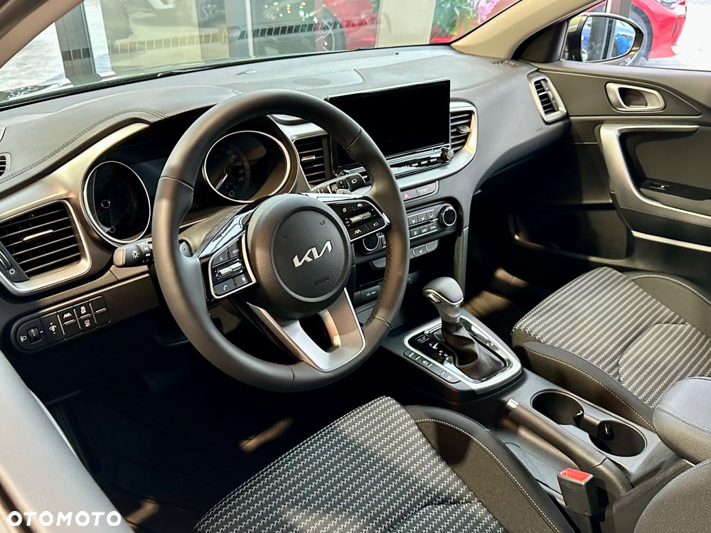 Kia Ceed 1.5 T-GDI M - 9